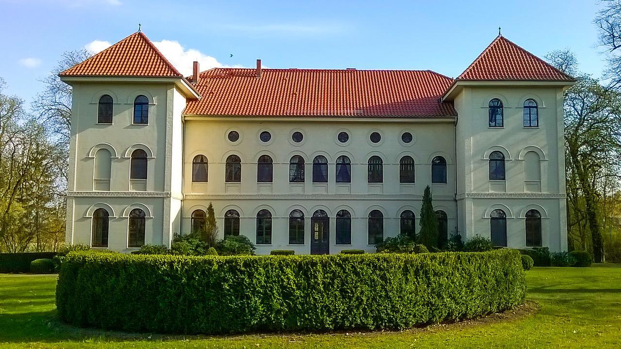 Schlosshotel Marihn Экстерьер фото